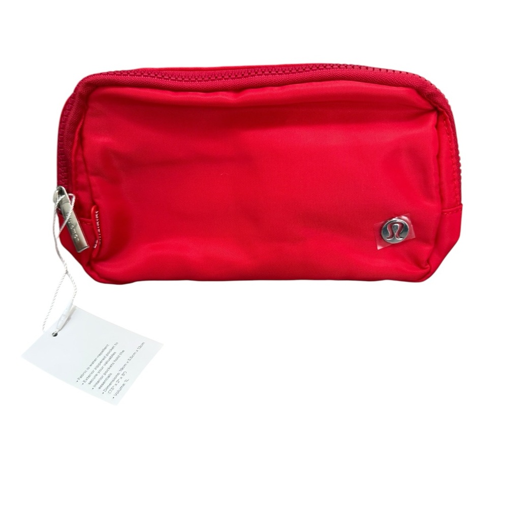 NWT Lululemon Red Belt Bag True Red - Picture 5 of 5